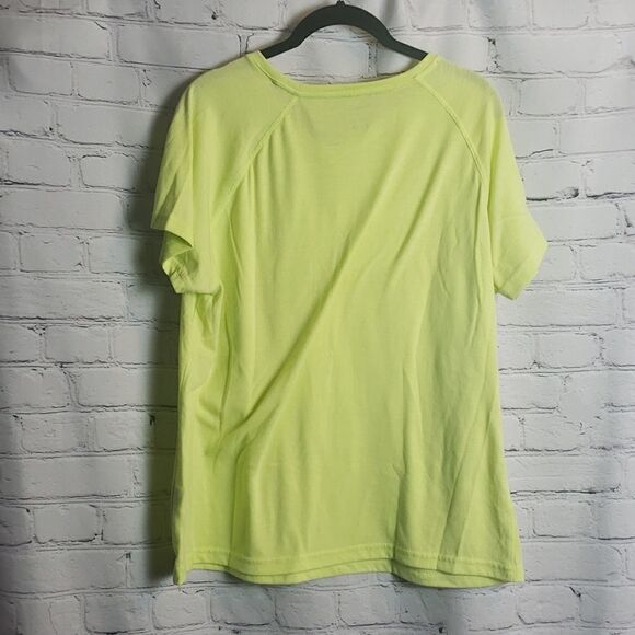 Reebok Shirt  - Picture 5 of 5